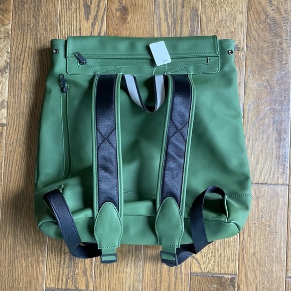 HUNTER for Target Limited Edition PVC Backpack, waterproof, olive, magnet top. - Picture 2 of 16